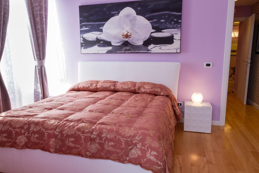 Отель Bevilacqua Bed Roma Santa Croce Номер фото