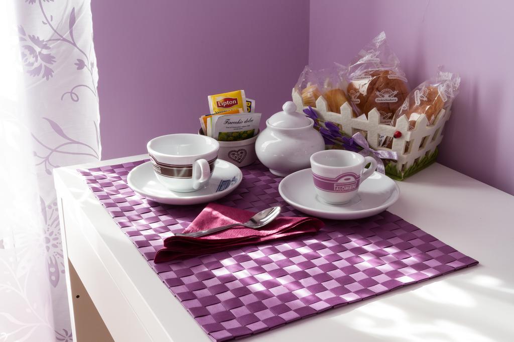 Отель Bevilacqua Bed Roma Santa Croce Номер фото